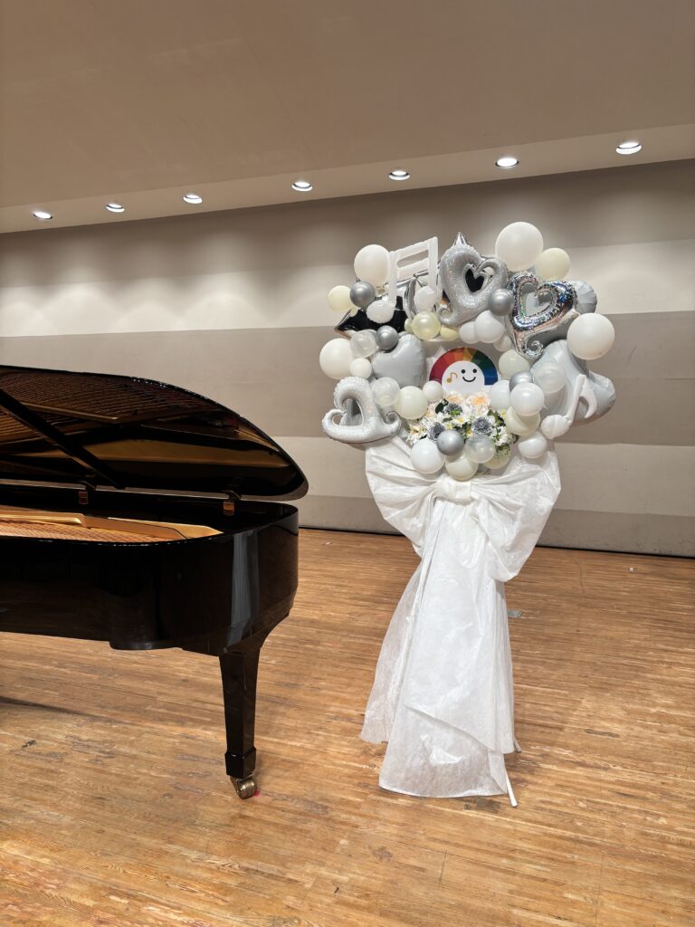 トイロミュージックの第１回ピアノ発表会のステージの様子