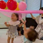 高津区のベビーリトミックレッスンの様子